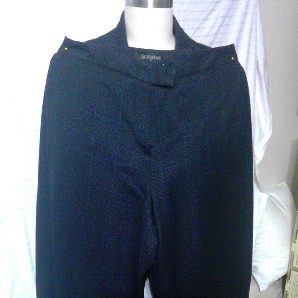 2 Piece Fully Lined Suit - Picture 6 of 11